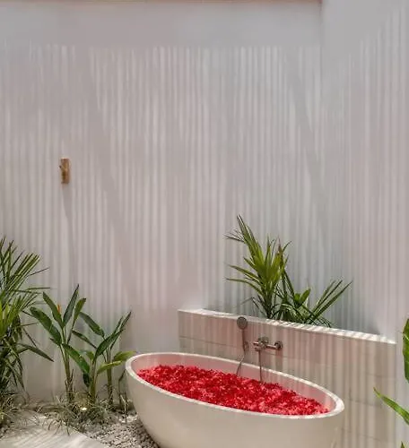 Laa - Tropical & Modern 3br -